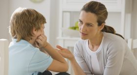 5 phrases à éviter avec votre enfant