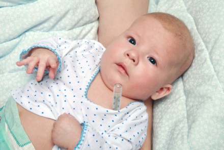 Bébé a de la fièvre…comment agir ?