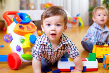 Choisir un jouet pour mon enfant: Attention aux substances chimiques !