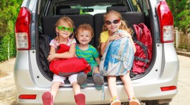 Voyager en voiture avec votre enfant : la sécurité avant tout