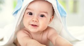 Bain du bébé : toutes les précautions à prendre