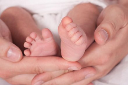 L’éveil de votre enfant passe aussi par les pieds