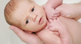 Prenez soin de bébé grâce au bain