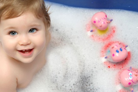 Tout ce qu’il faut savoir sur le bain de bébé