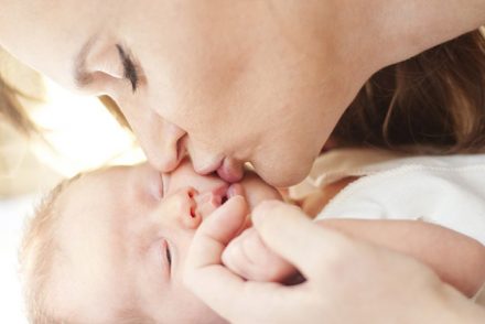 Tout sur le développement de votre bébé mois par mois