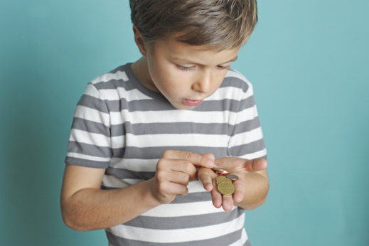 Les bons conseils pour sensibiliser les enfants aux questions d’argent